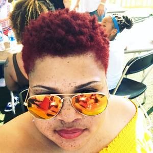 Meet your Posher, Tiara